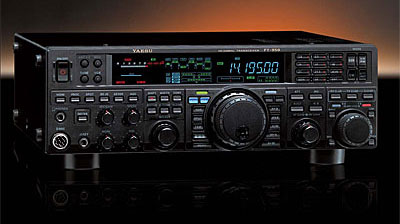 Внешний вид трансивера Yaesu FT-950